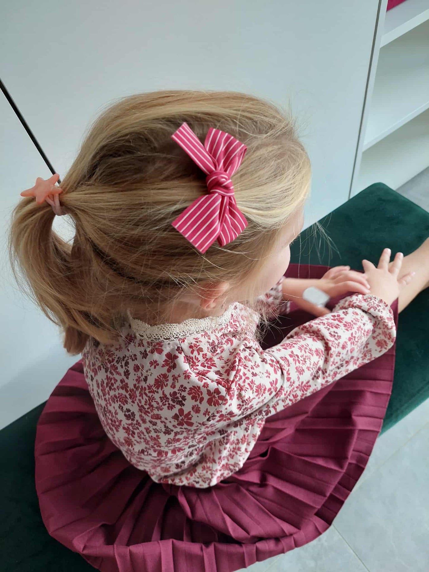 Setje burgundy flower